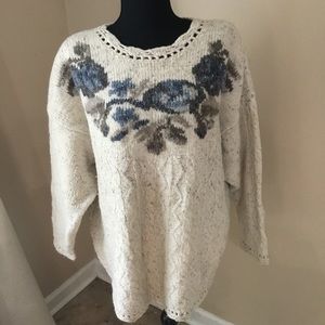 The Alpine Collection Women’s Vintage Angora Blend Floral Sweater Size 26/28